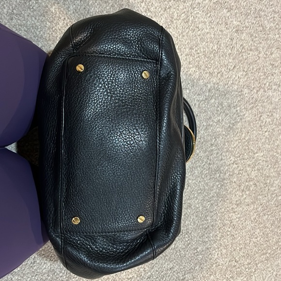 Tory Burch Leather Amanda Classic Hobo Bag - Picture 5 of 11